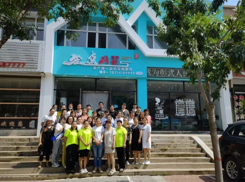 阜鄉(xiāng)家務(wù)師家政勞務(wù)品牌照片3