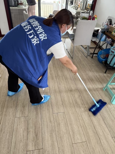 盤錦三替巾幗錦嫂到家家政服務(wù)員家政勞務(wù)品牌照片3