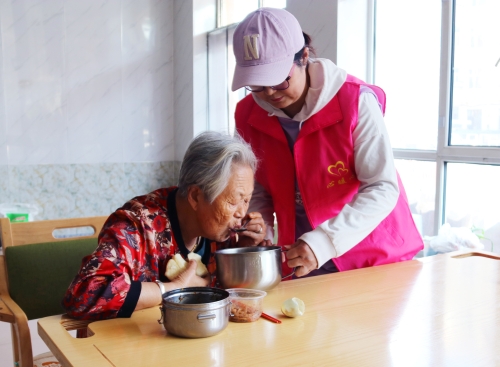 訥河“心暖心”家政工家政勞務(wù)品牌照片03