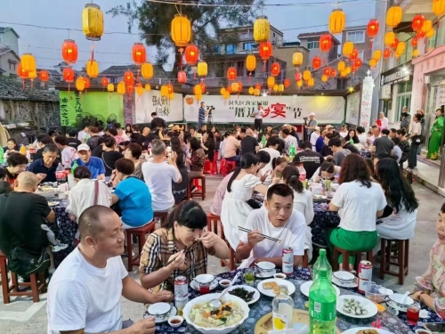 9“漁家廚娘”家政勞務(wù)品牌照片2-3