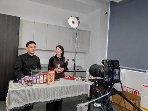 12“漁家廚娘”家政勞務(wù)品牌照片2-6