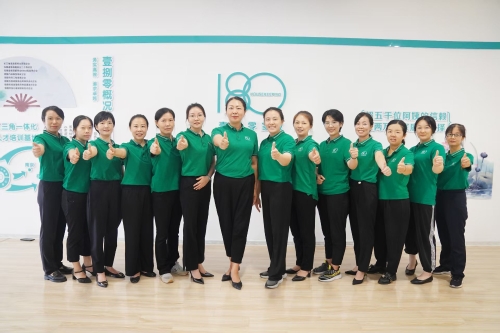 勞務(wù)品牌照片5