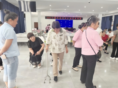 智慧居護理師+家政勞務品牌照片1