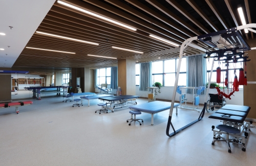 智慧居護理師+家政勞務品牌照片6