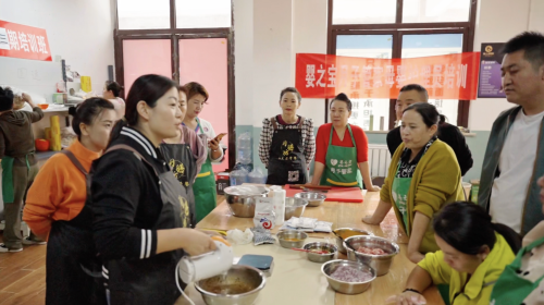 永寧塞上阿姨家政勞務(wù)品牌照片6